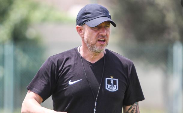 Laurențiu Reghecampf n-a mai rezistat și a răbufnit la conferința de presă: "E o lipsă de respect față de mine"