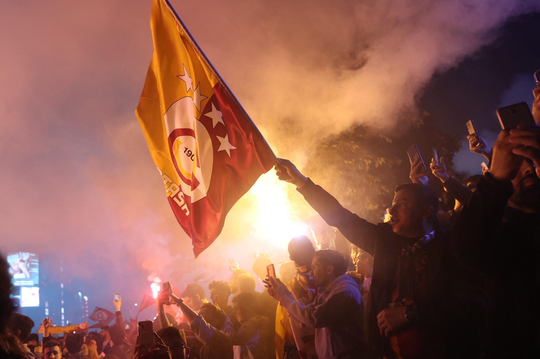 Galatasaray, noua campioană a Turciei! Imagini spectaculoase cu sărbătoarea din Ankara și din Istanbul