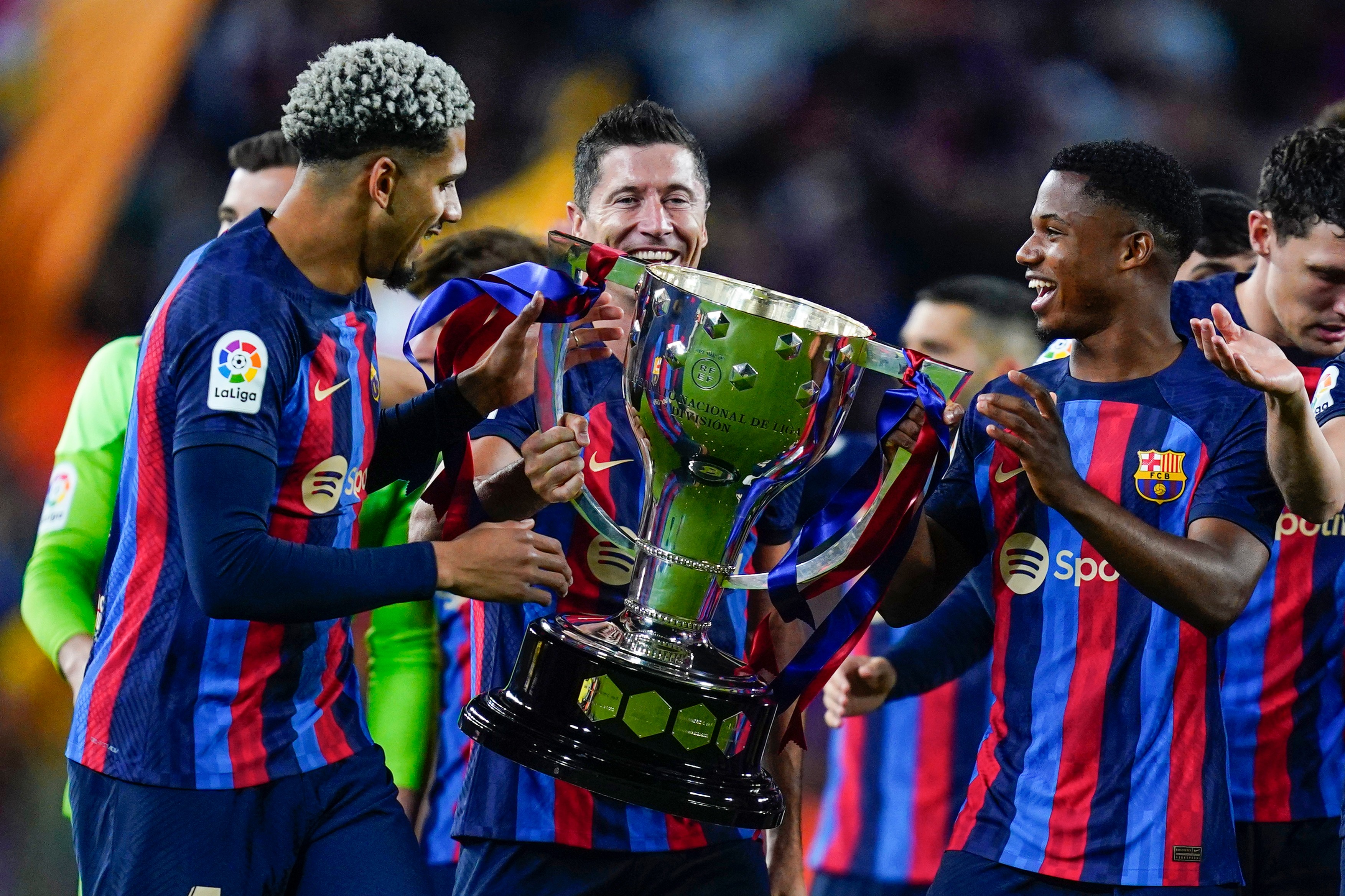 Barcelona a făcut prima mutare spectaculoasă a verii! Fotbalistul a acceptat un contract pe 3 ani