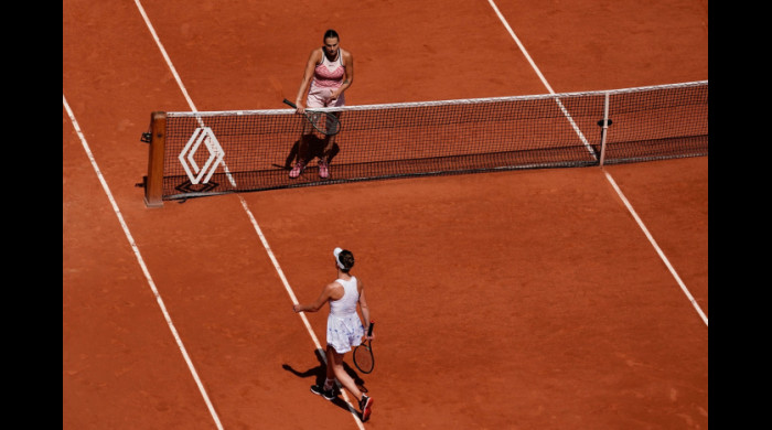 Elina Svitolina și Aryna Sabalenka, după meciul de la Roland Garros / Foto: Profimedia