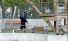BI - No Credit - Captures d'ecrans de l'individu de nationalité syrienne, âgé de 32 ans qui a attaqué plusieurs enfants âgés de 3 ans à l'arme blanche à Annecy (Haute-Savoie)