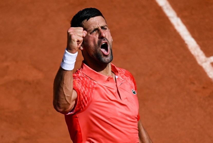 Huiduit de fani la Roland Garros, Novak Djokovic a dat răspunsul perfect, în doar 3 cuvinte