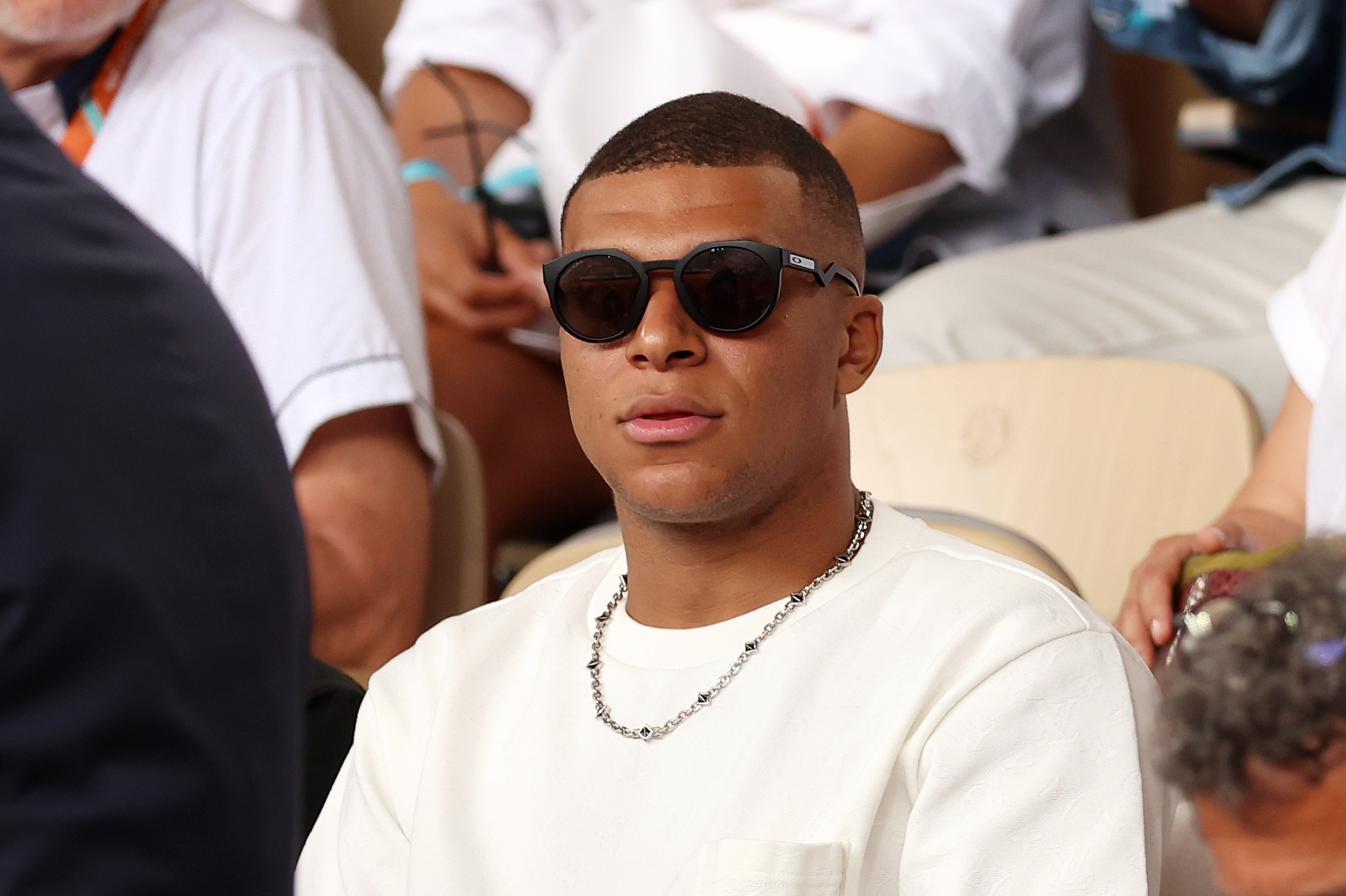 Kylian Mbappe, urmărit atent de un club din Premier League! Francezii au făcut anunțul