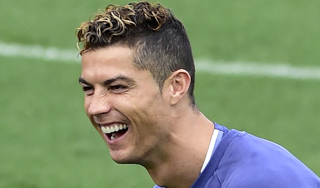 Fotbalistul care s-a trezit cu Cristiano Ronaldo la ziua lui, fără să îl fi invitat