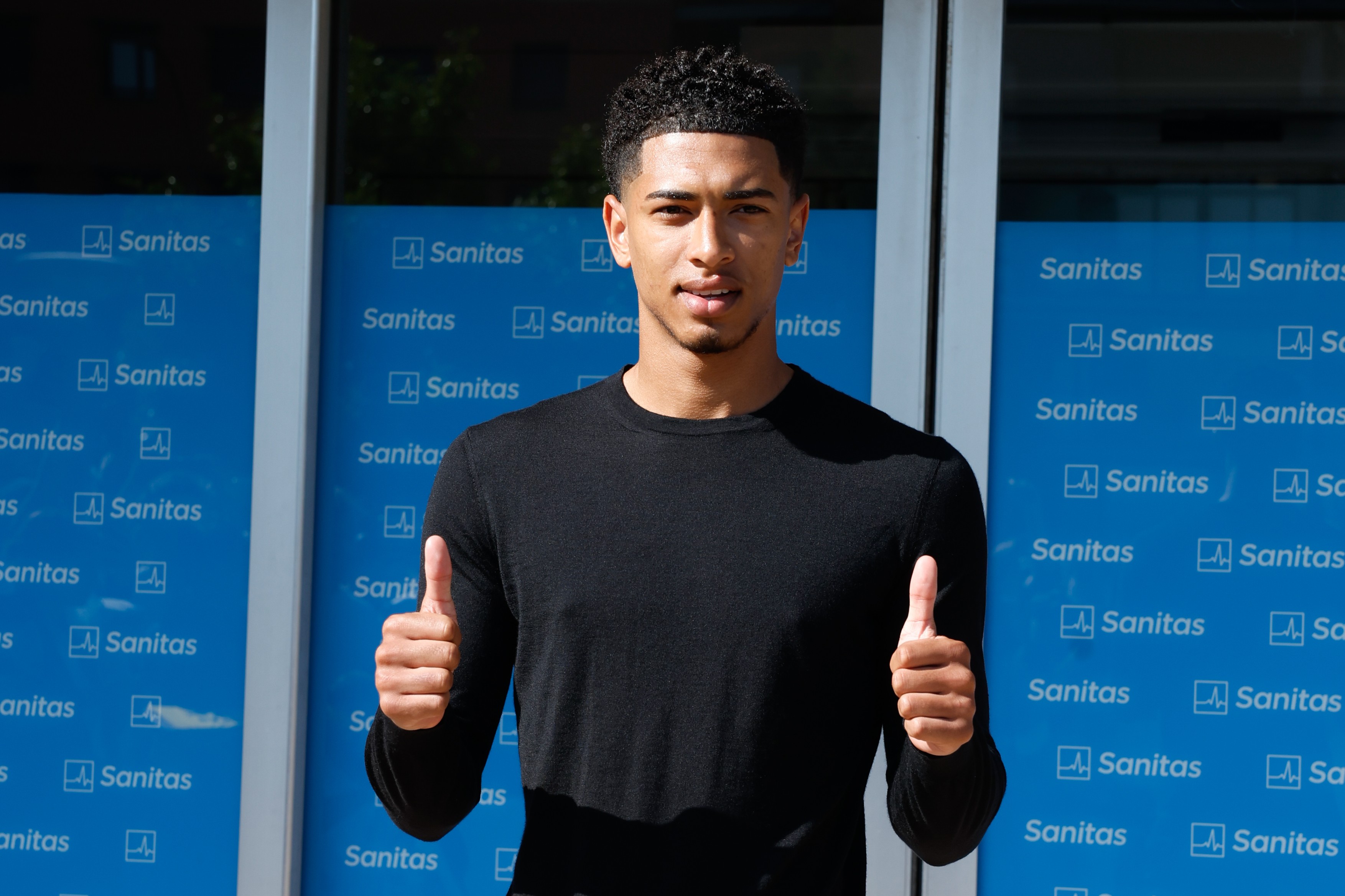OFICIAL | Jude Bellingham, prezentat la Real Madrid! Va purta un număr cu "greutate" pe Santiago Bernabeu