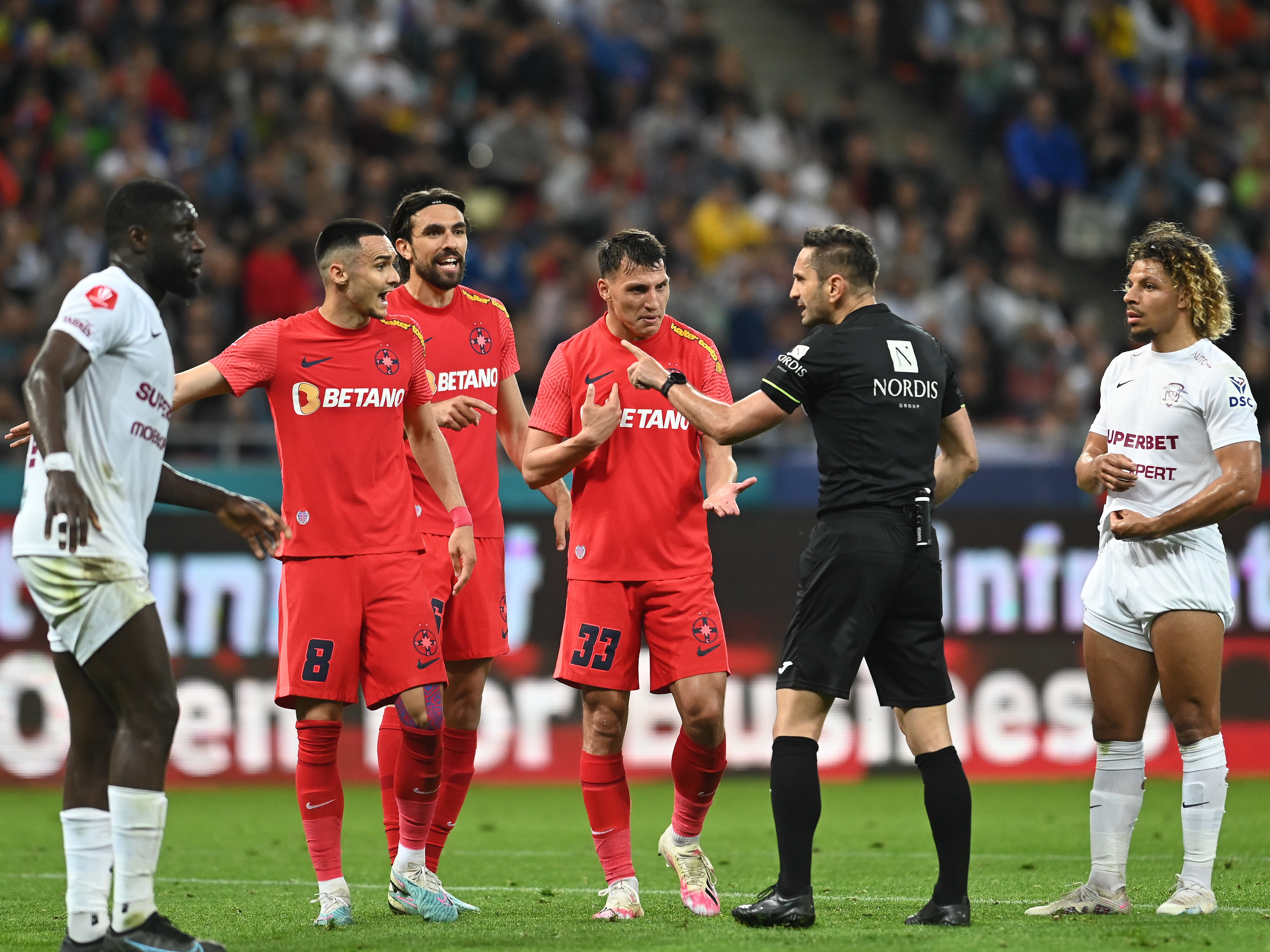 Dorința lui Gigi Becali e poruncă: cine arbitrează Rapid - FCSB