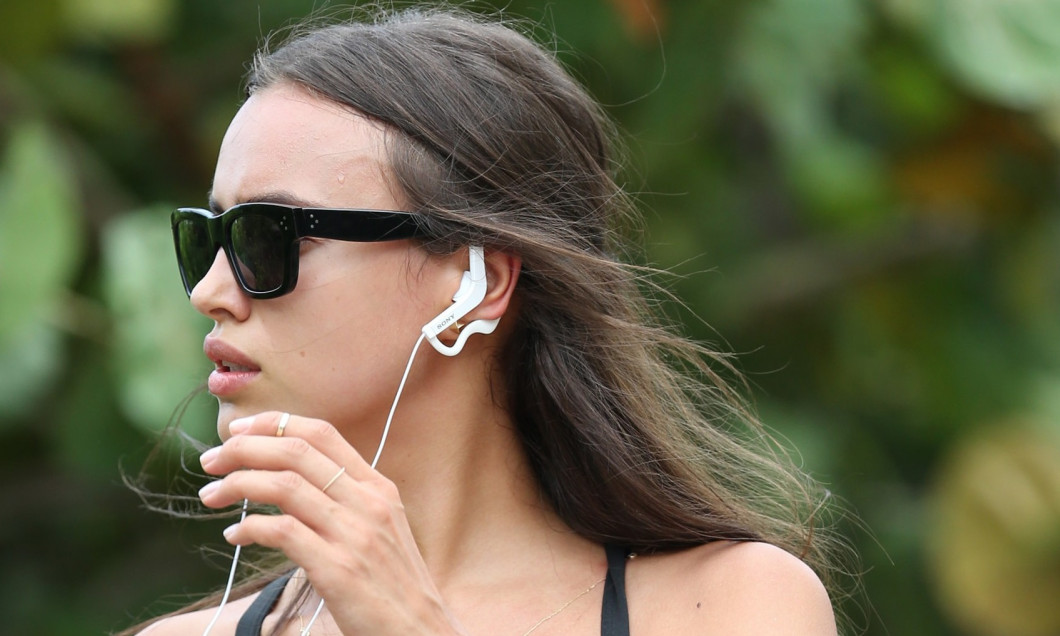 **EXCLUSIVE** Irina Shayk wears a sports bra and shorts as she goes for a workout on Miami Beach