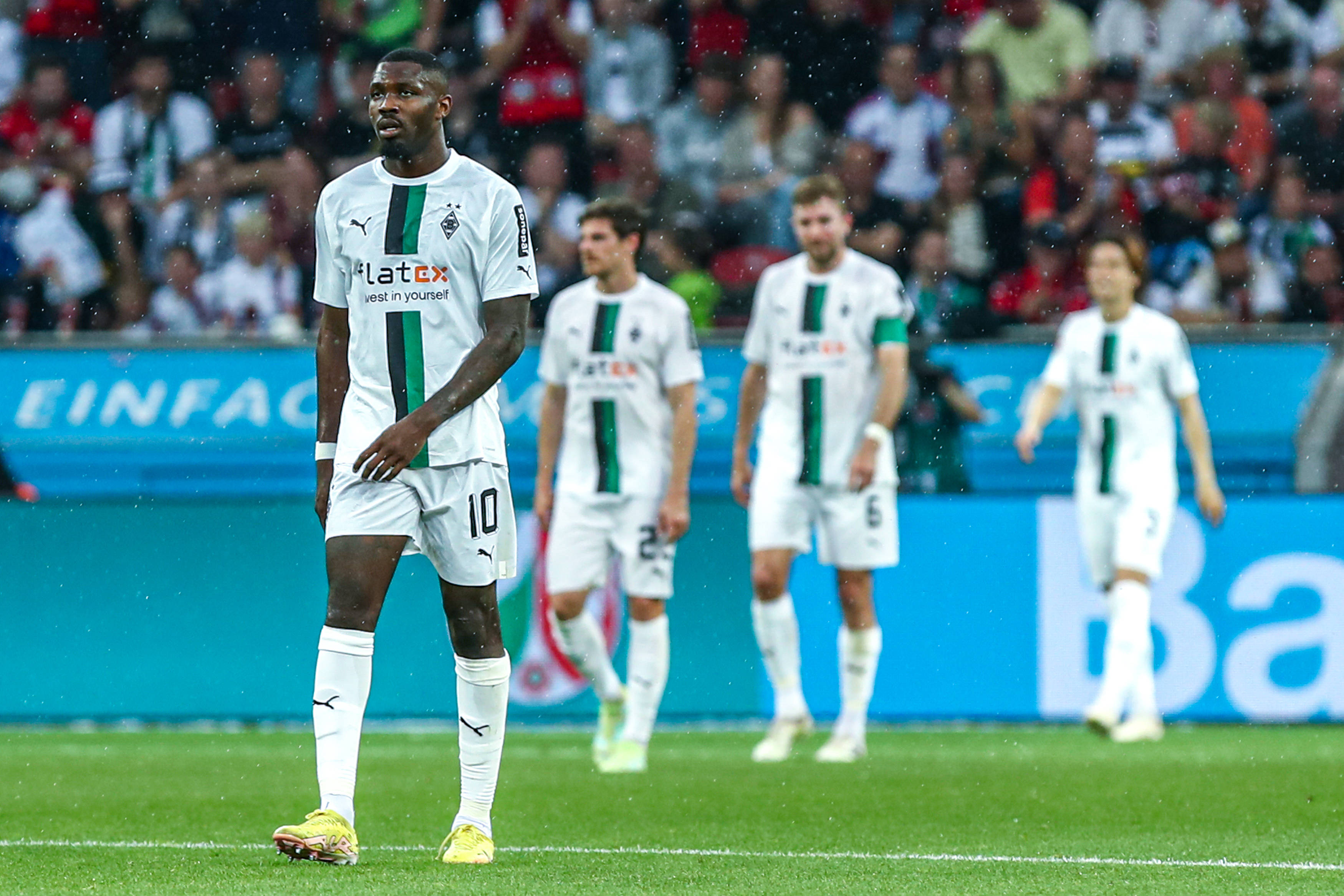Milan și PSG ”luptă” pentru un fotbalist