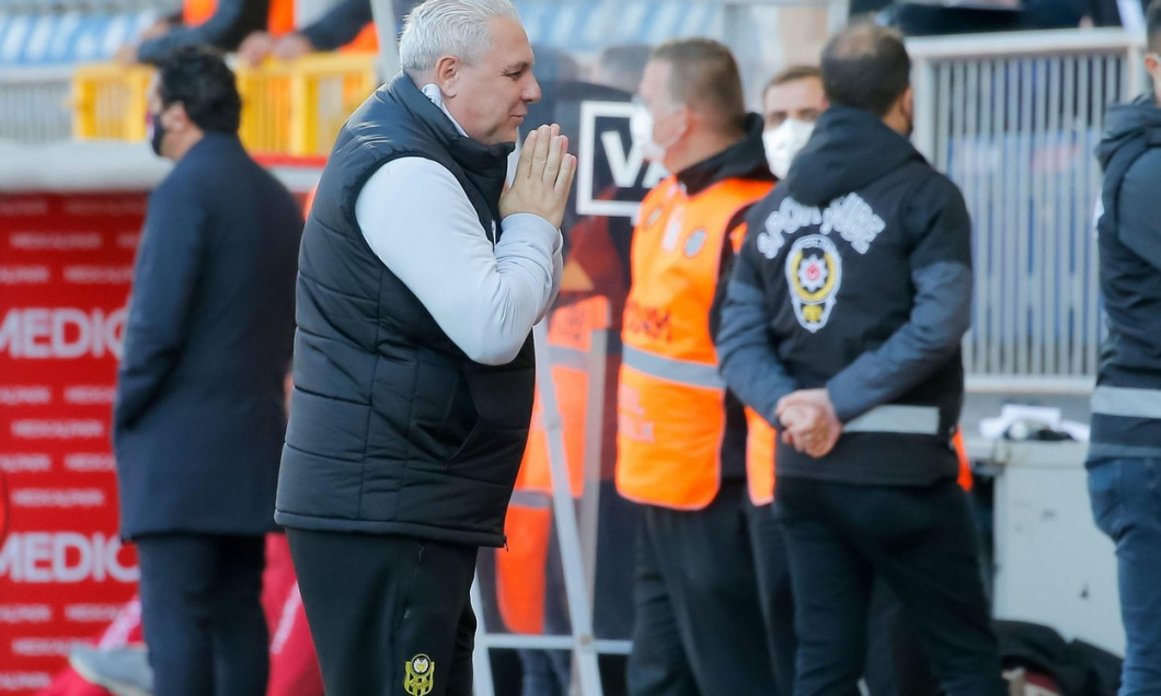 Istanbul, Turkey. 30th Oct, 2021. ISTANBUL, TURKEY - OCTOBER 30: Coach Marius Sumudica of Yeni Malatyaspor during the Turkish Super Lig match between Kasimpasa SK and Yeni Malatyaspor at the Recep Tayyip Erdogan Stadium on October 30, 2021 in Istanbul, Tu