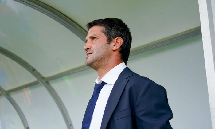 Milan, Italy. 04th Oct, 2022. Cristian Chivu manager of FC Internazionale looks on during the UEFA Youth League match between Inter U-19 and Barcelona U-19 at Stadio Ernesto Breda, Milan, Italy on 4 October 2022. Credit: Giuseppe Maffia/Alamy Live News