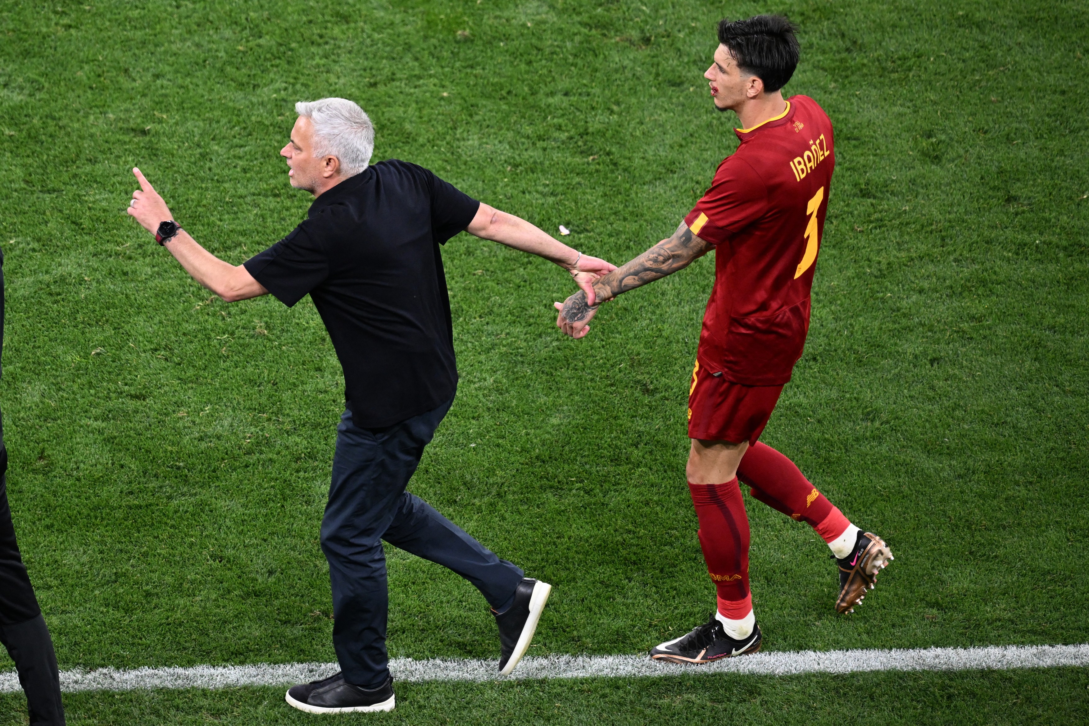 Un jucător de la AS Roma spune despre Jose Mourinho că este bipolar: ”Nici nu poți să vorbești cu el”