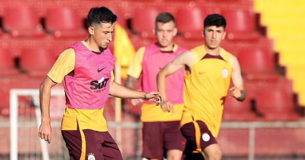 Moruțan și Cicâldău, ”back to business” la Galatasaray! Primele antrenamente după un an cu formația din Turcia