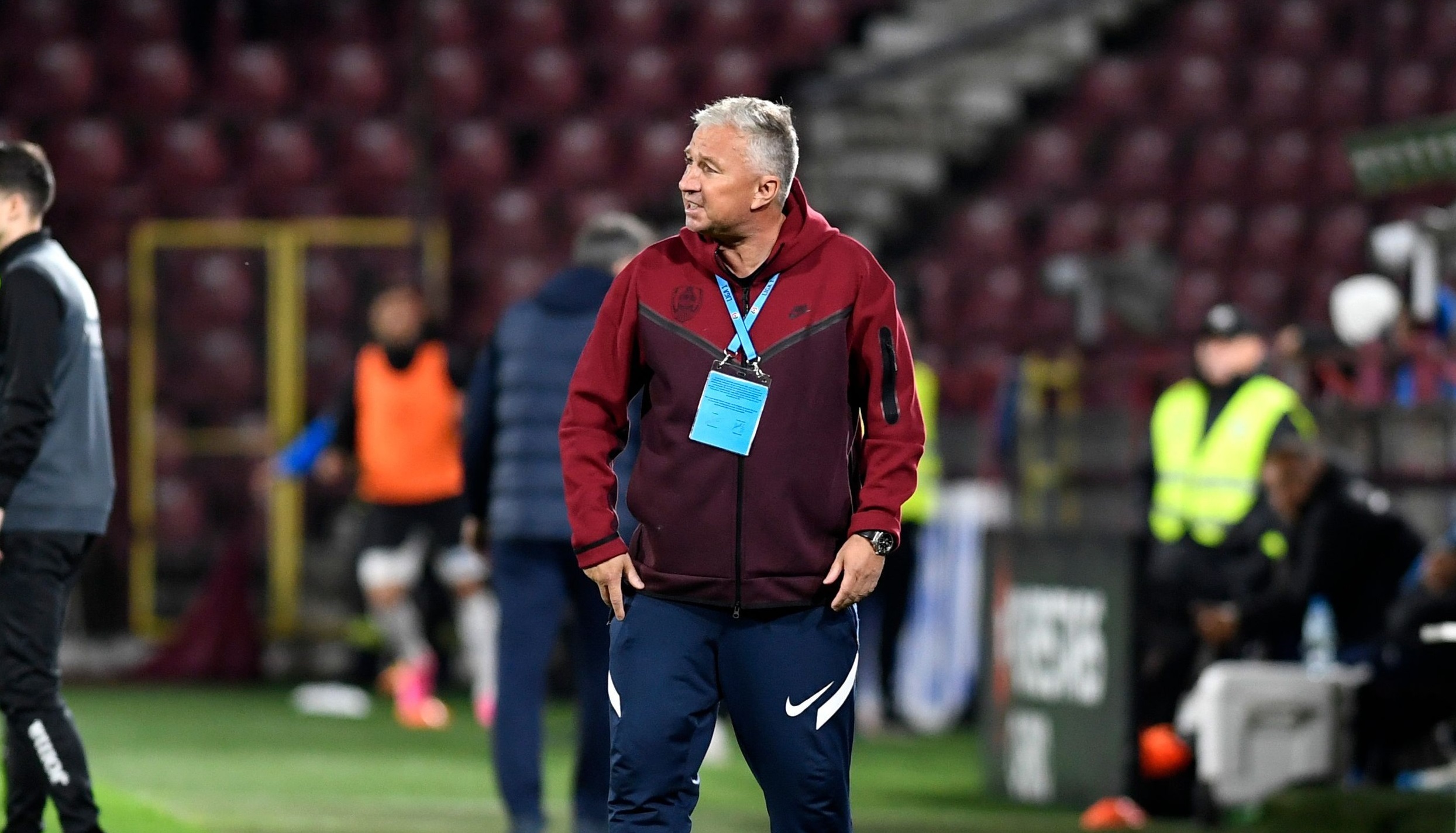 Fotbaliștii care pot profita de plecarea lui Dan Petrescu de la CFR! Nu erau pe placul Bursucului