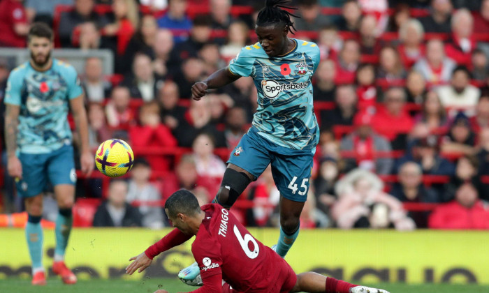 Anfield, Liverpool, Merseyside, UK. 12th Nov, 2022. Premiership football, Liverpool versus Southampton; Thiago Alcantara of Liverpool slides in to tackle Romeo Lavia of Southampton Credit: Action Plus Sports/Alamy Live News