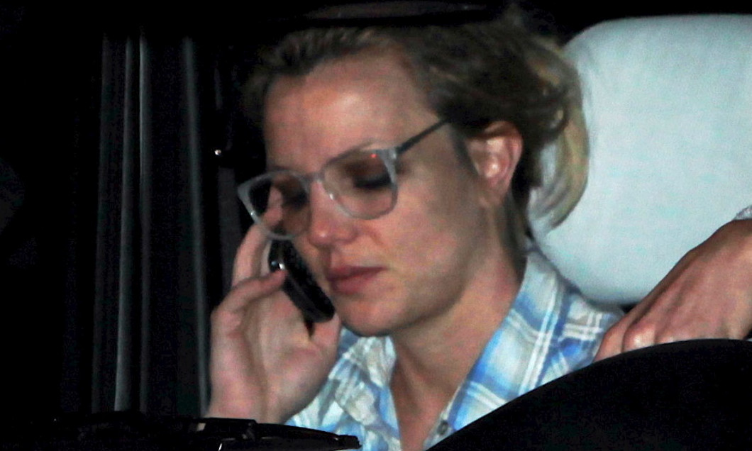 Britney Spears crying on the phone