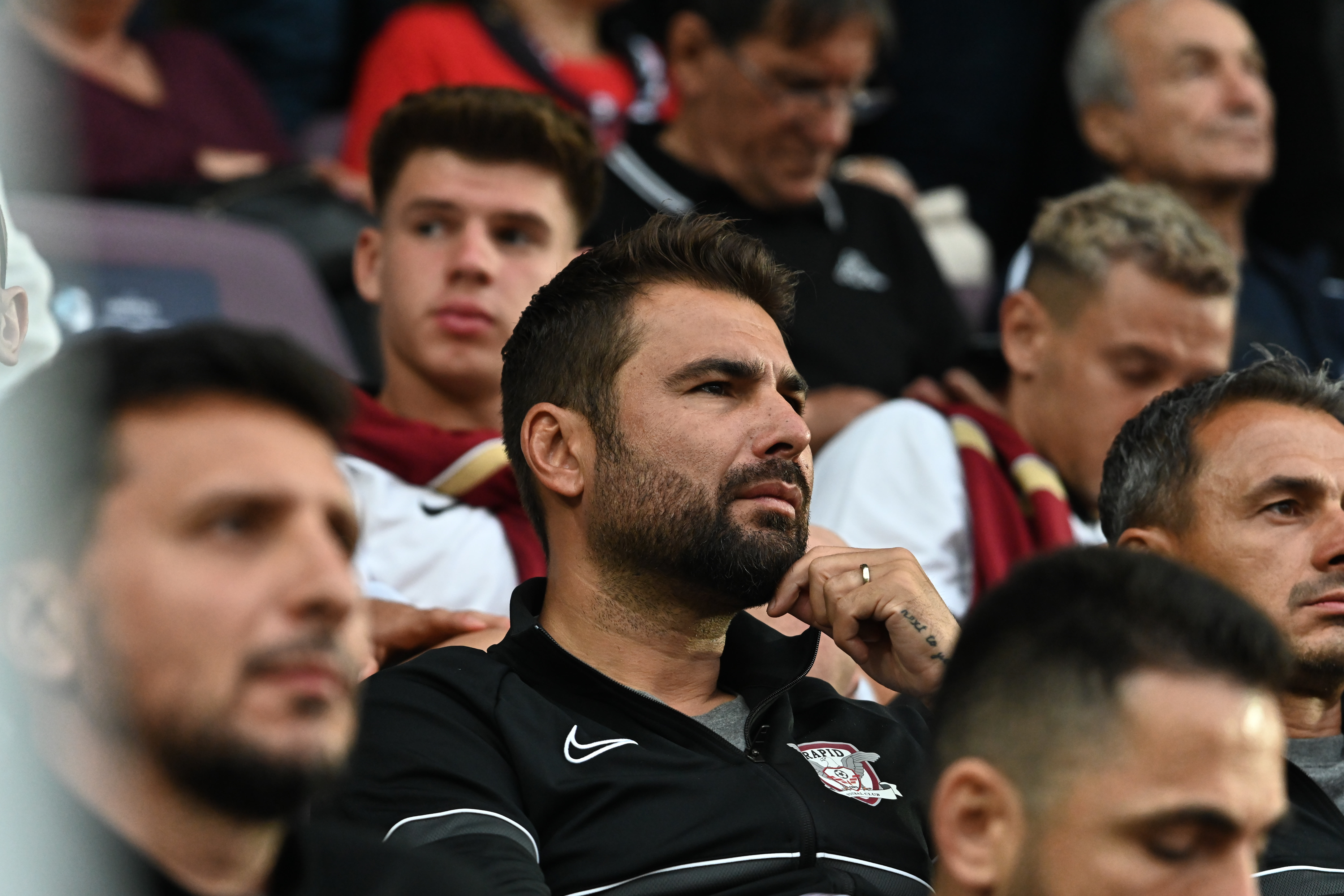 Câți bani va lua Mutu, de fapt, la Neftchi Baku. Câte luni din an plătesc azerii salariu