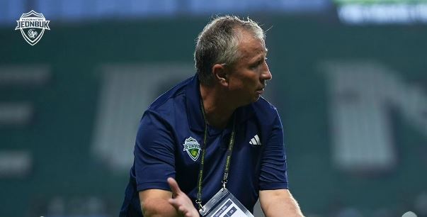 Reacția lui Dan Petrescu, după thriller-ul din meciul cu Daejeon! Jeonbuk a egalat în ultimele secunde