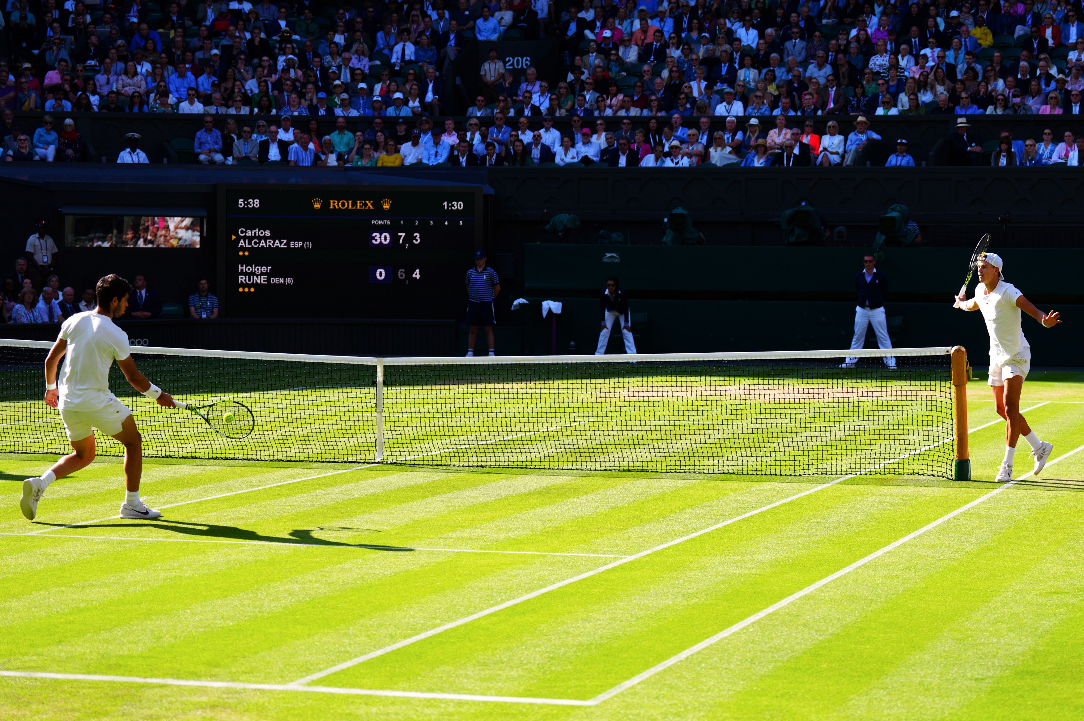 S-au stabilit meciurile din semifinalele Wimbledon! Victorii pentru Alcaraz și Medvedev