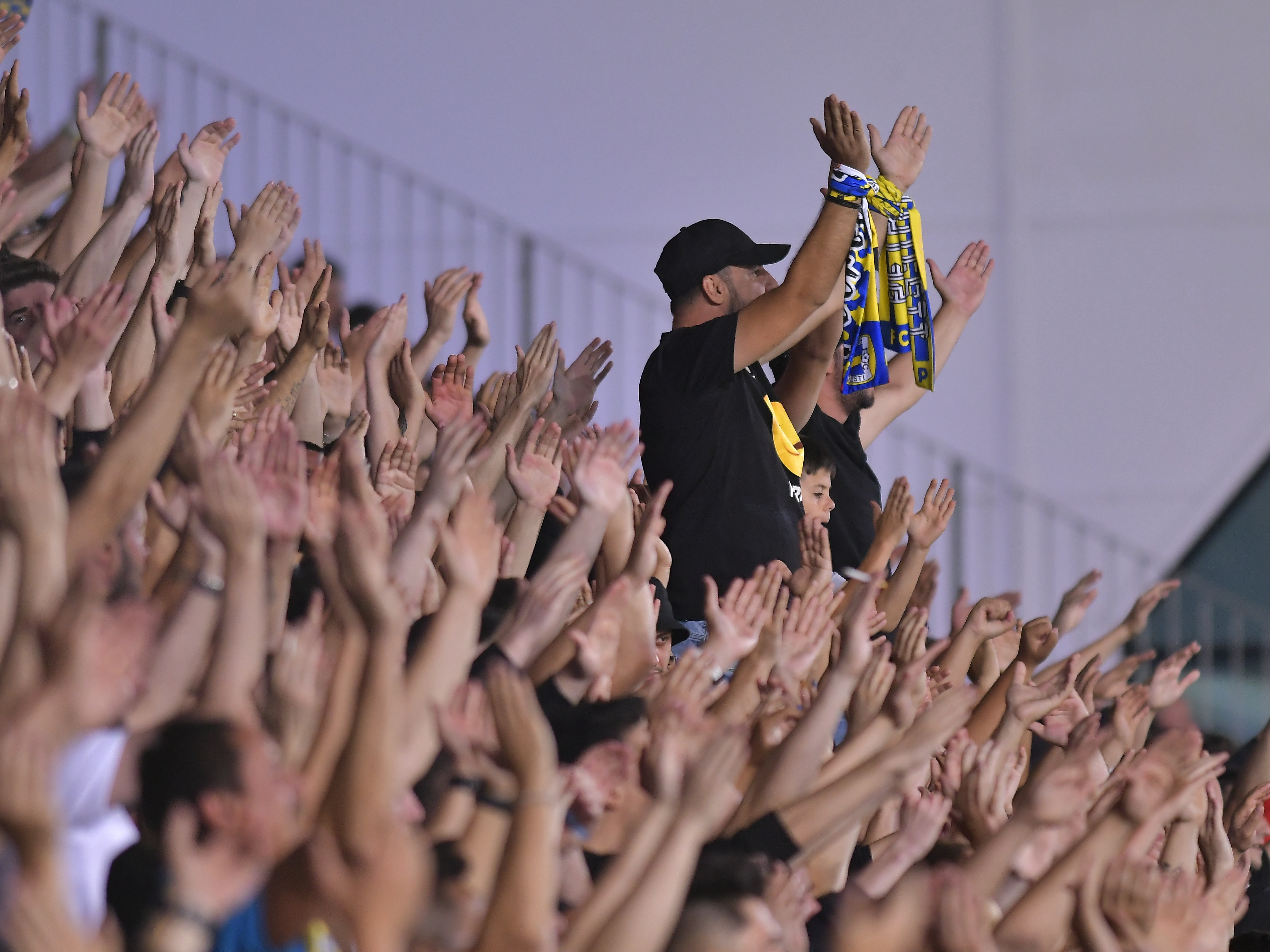 Petrolul - Voluntari 0-2, ACUM, Digi Sport 1. Ilfovenii au înscris de două ori în patru minute!