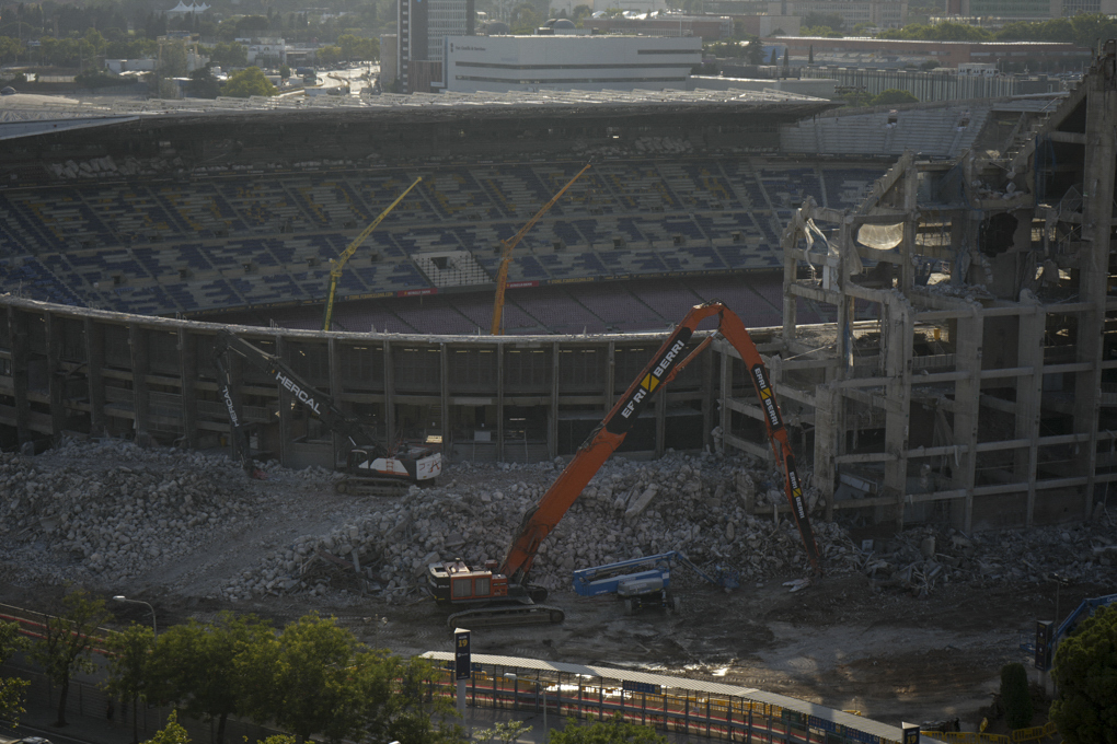 Cum arată stadionul Camp Nou, după ce mai multe segmente au fost dărâmate