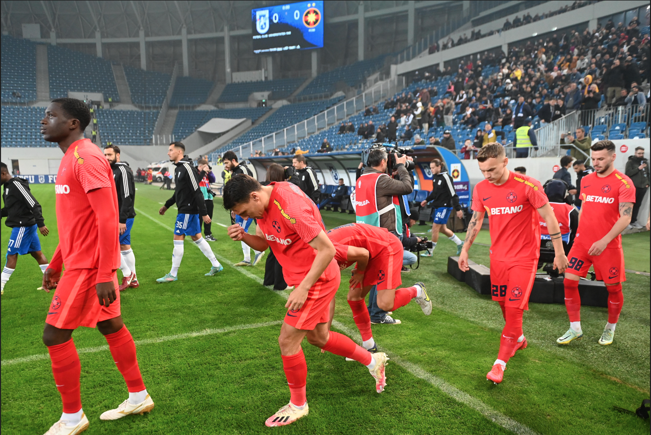 U Craiova 1948 - FCSB | LIVE VIDEO, 21:30, DGS 1. Roș-albaștrii, neînvinși în duelurile cu gruparea din Bănie. Echipele de start