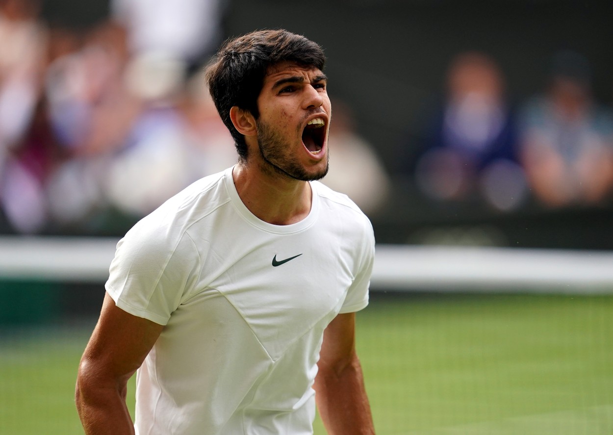 Carlos Alcaraz, campion în premieră la Wimbledon! Finală de aproape cinci ore cu Novak Djokovic