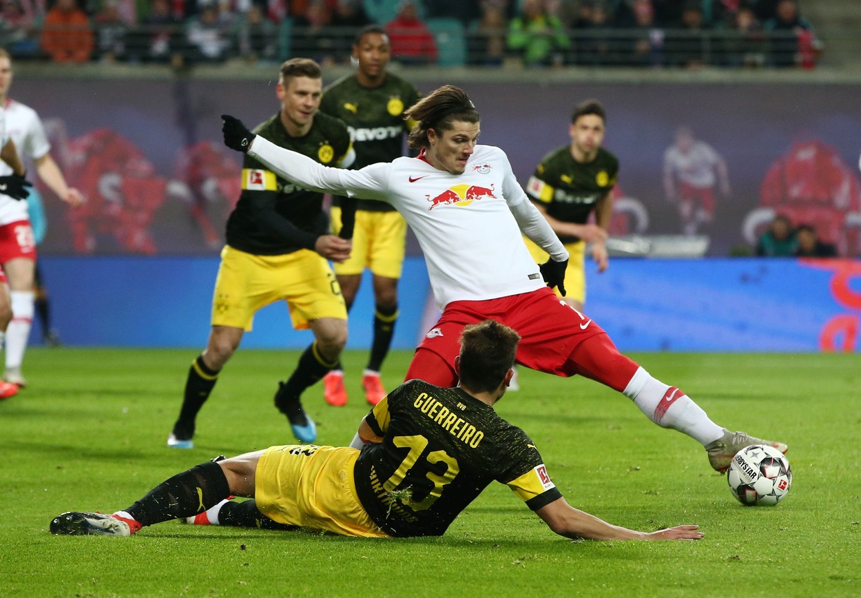 Borussia Dortmund, gata să transfere de la Bayern Munchen, după ce Raphael Guerreiro a semnat cu bavarezii