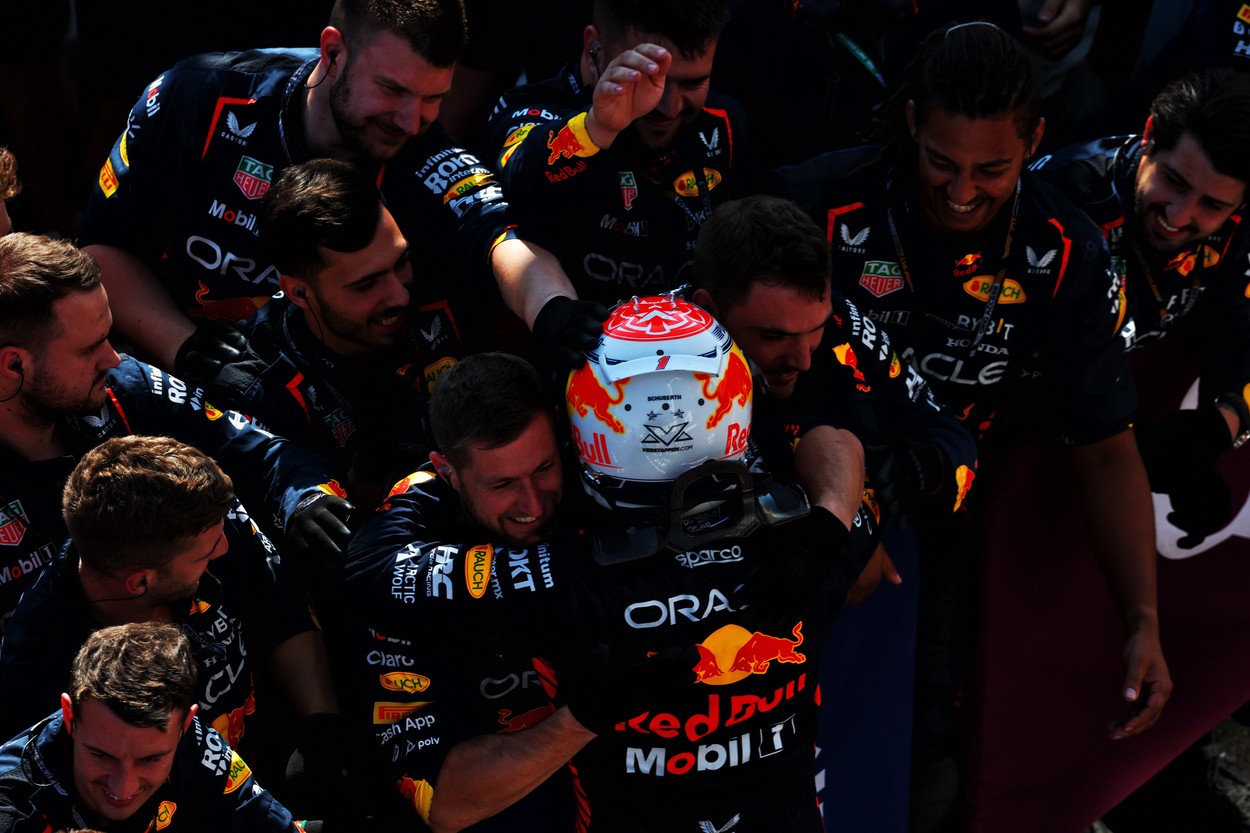 Recordul absolut stabilit de Red Bull Racing, după ce Max Verstappen s-a impus în MP de Formula 1 al Ungariei