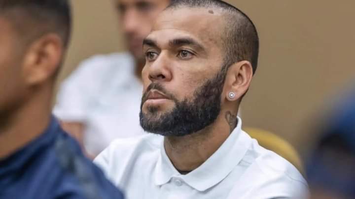 Primele imagini cu Dani Alves din închisoare! Cum arată fotbalistul brazilian