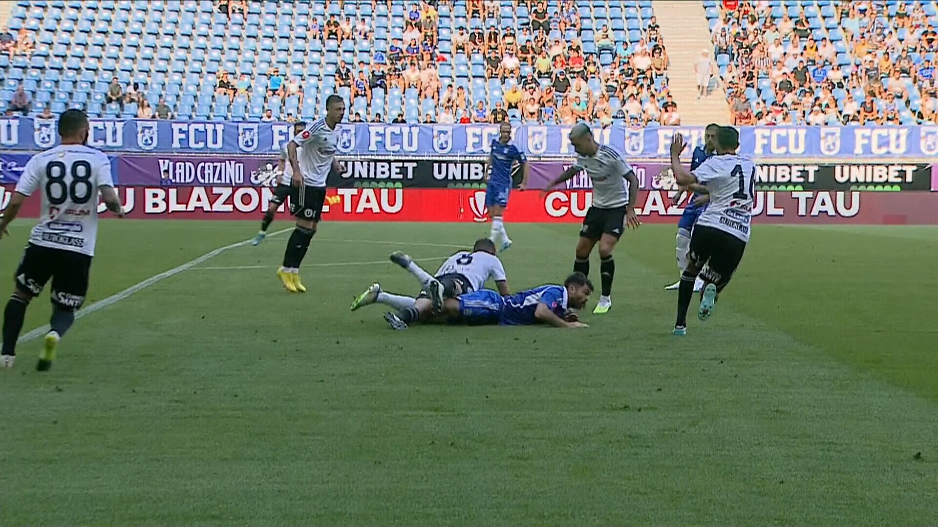 U Craiova 1948 - U Cluj 0-0, ACUM, pe Digi Sport 1. Nicolae Dică, la primul test din Bănie