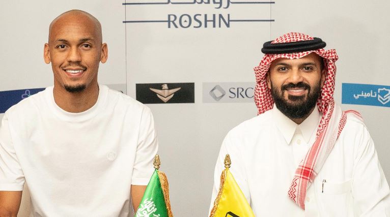 OFICIAL | Fabinho a semnat! Brazilianul pleacă de la Liverpool după cinci ani