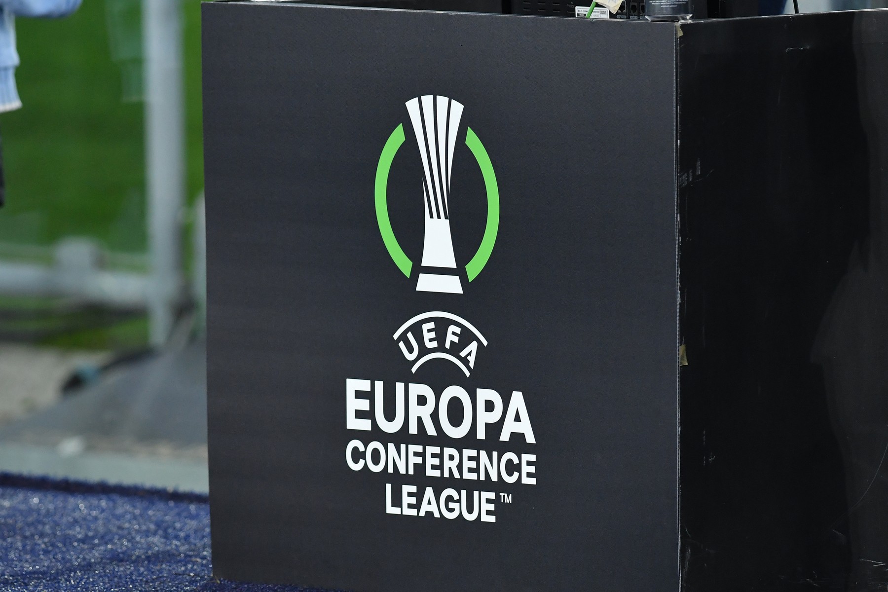 UECL, etapa a 5-a | Frankfurt - PAOK, ACUM / Beșiktaș - Club Brugge 0-5. Programul complet