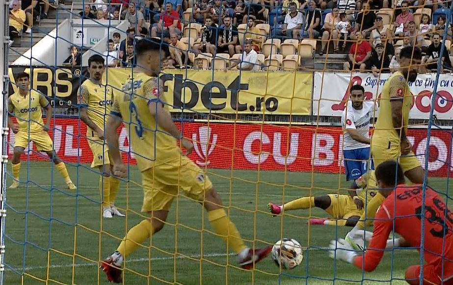 Petrolul - Farul 1-0, ACUM, Digi Sport 1. ”Lupii galbeni” deschid scorul