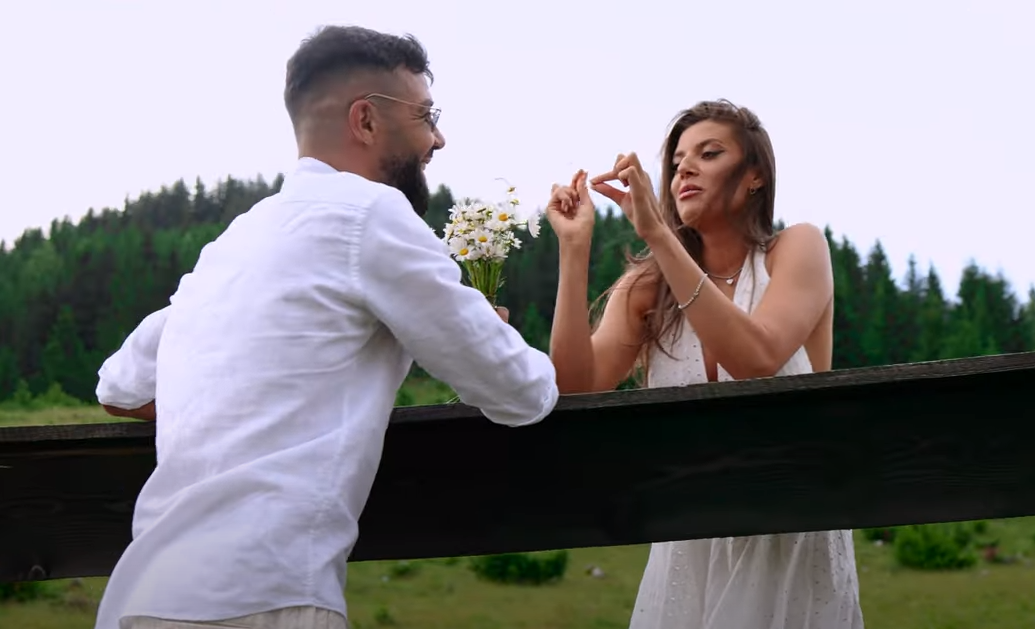 Rămas fără echipă, fostul internațional român a apărut în videoclipul iubitei sale! ”Te-ai ținut de fusta mea”
