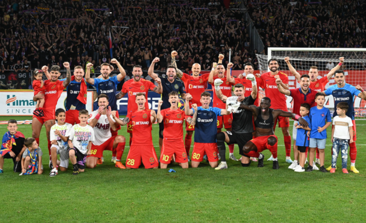 S-a dus direct la vestiare! Fotbalistul FCSB-ului care nu a mai rămas să sărbătorească victoria pe teren