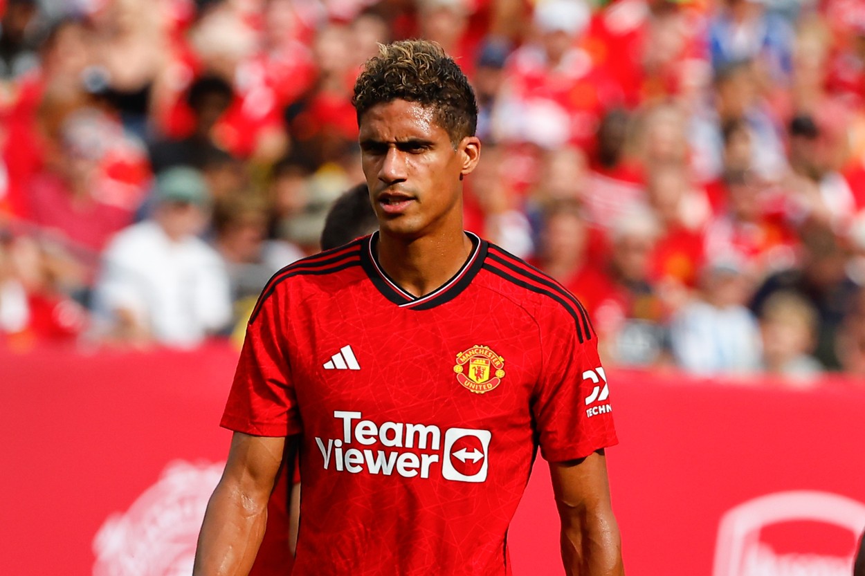 Raphael Varane, OUT de la Manchester United!