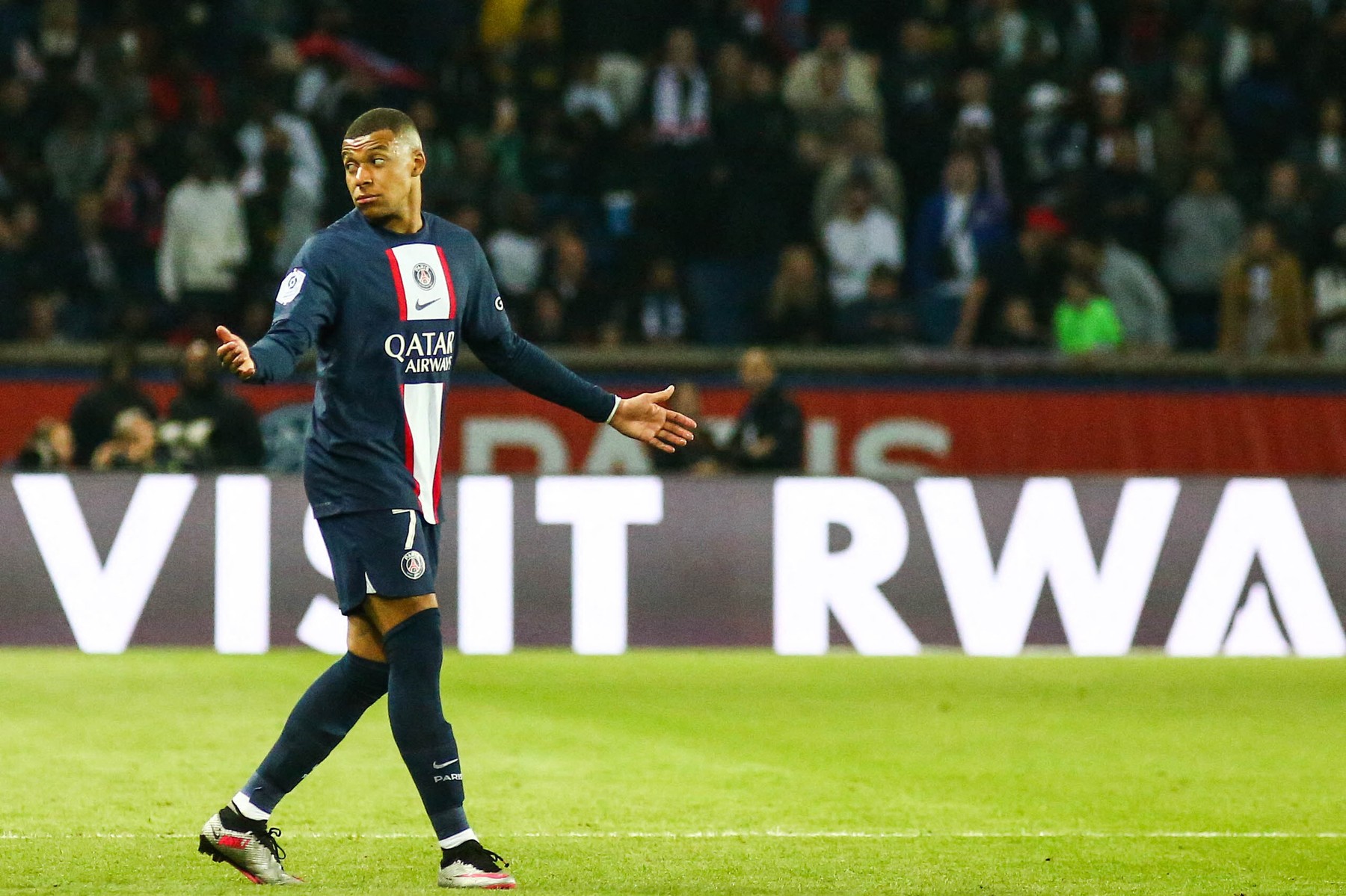 Salariu ”faraonic” și clauză de 200 de milioane de euro! Kylian Mbappe a dat răspunsul pe loc