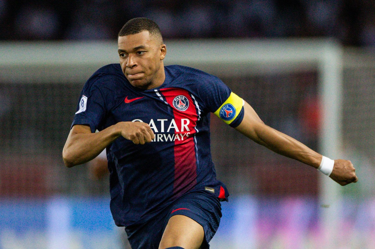 PSG l-a informat pe Kylian Mbappe: mesajul primit de atacant înaintea startului noului sezon