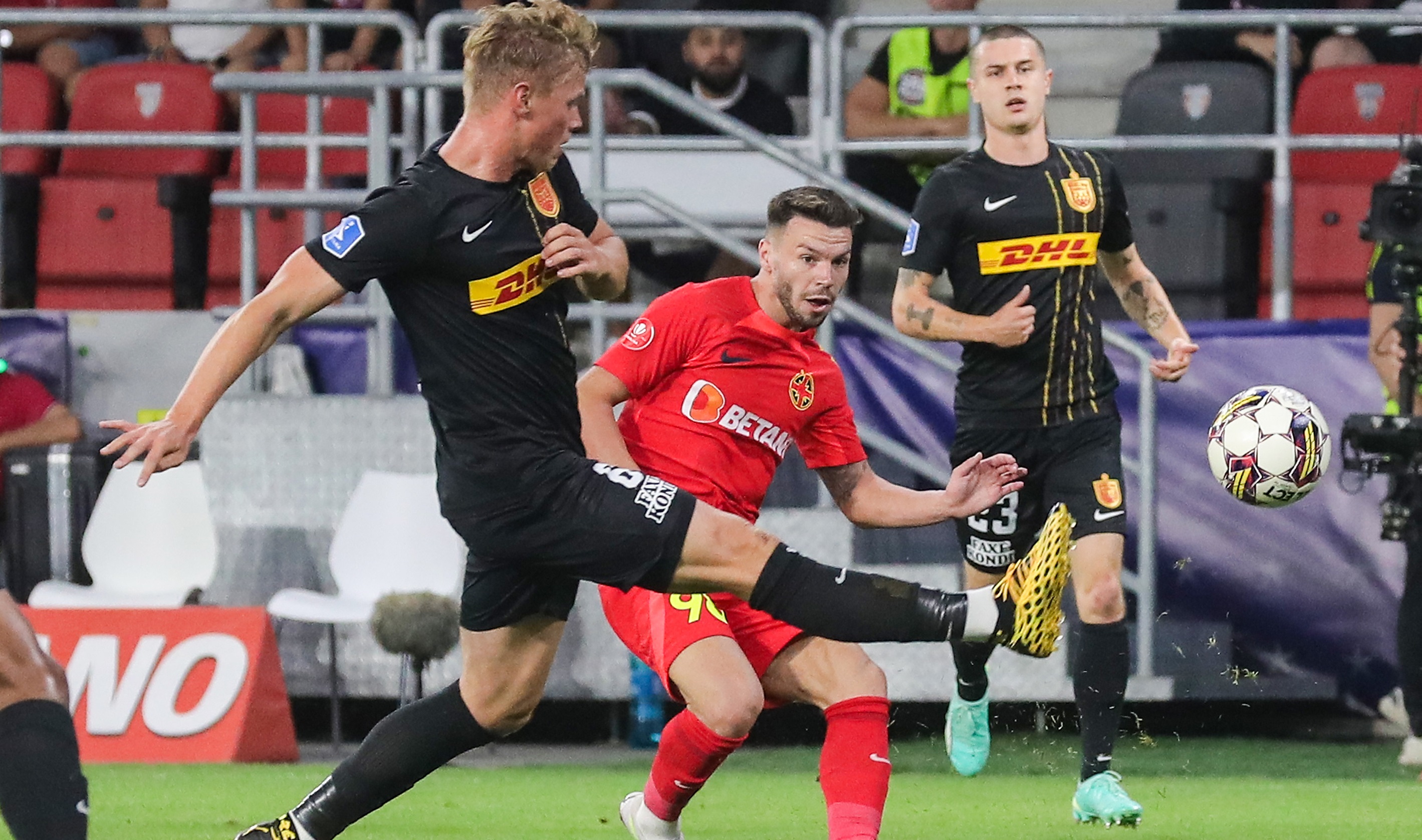 FCSB - Nordsjaelland 0-0, ACUM. Primă repriză echilibrată în Ghencea! Târnovanu, intervenție salvatoare în minutul 5