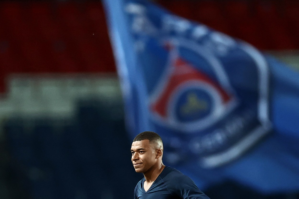 Kylian Mbappe, la meciul PSG-ului cu Lorient: cine l-a însoțit pe starul francez