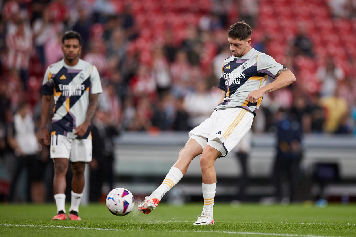 Cum au apărut îmbrăcați jucătorii lui Real Madrid la meciul cu Bilbao: mesajul transmis de cei 11 ”Galactici”