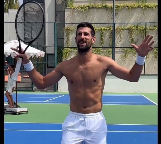 Novak Djokovic, dans inedit pe terenul de tenis! Soția lui a reacționat imediat