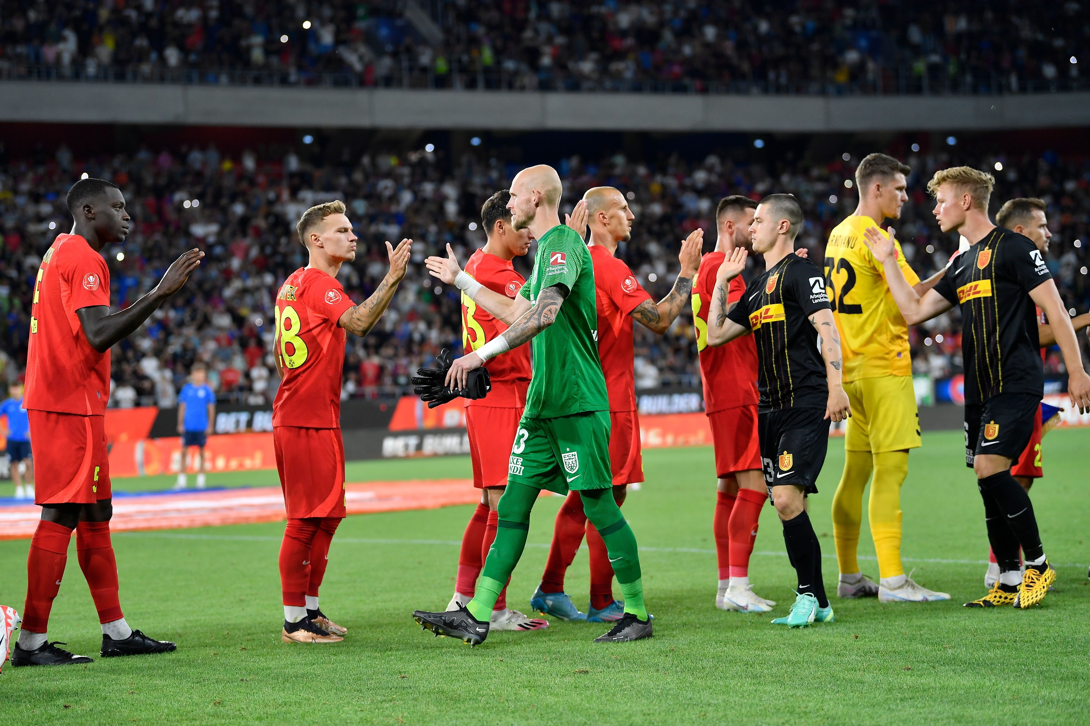 Cum arată stadionul lui Nordsjaelland + Echipa probabilă a celor de la FCSB pentru returul din Danemarca