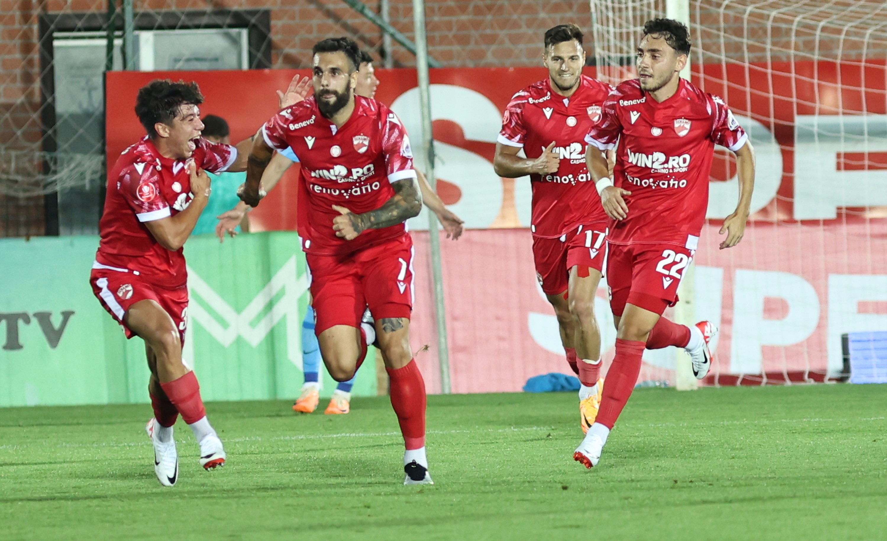 FC Voluntari - Dinamo 2-3. ”Câinii” bifează cu noroc al doilea succes la rând! Ilfovenii au ratat penalty pe final