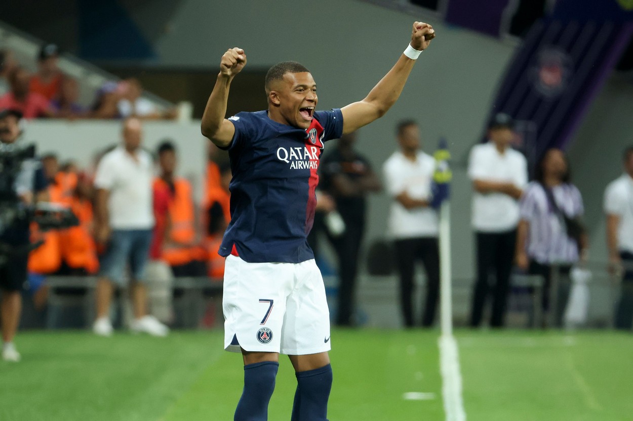 PSG - Lens 3-1. Kylian Mbappe, ”dublă” de senzație