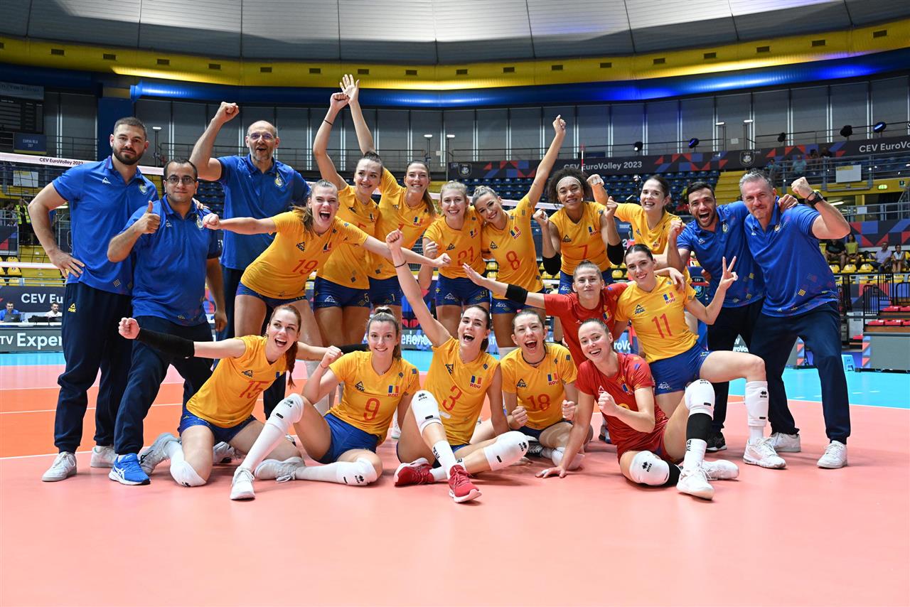 România, victorie dramatică și calificare în optimile de finală, la EURO de volei feminin