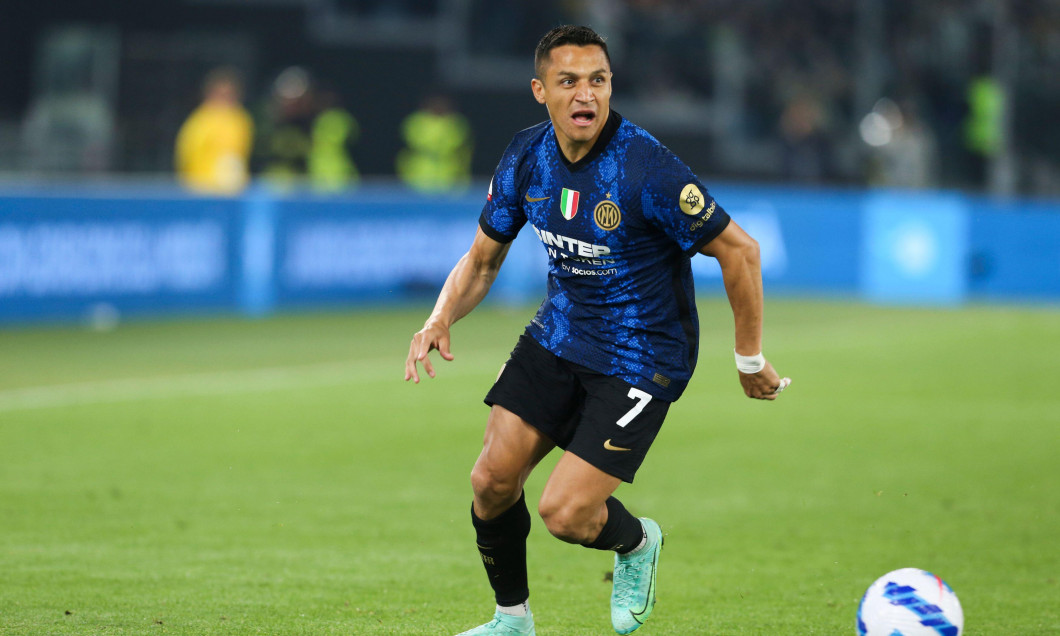 Inter's Chilean forward Alexis Sanchez controls the ball during the Coppa Italia final between Juventus Vs Inter at the Olimpico Stadium Rome, centre Italy, on May 11, 2022.
