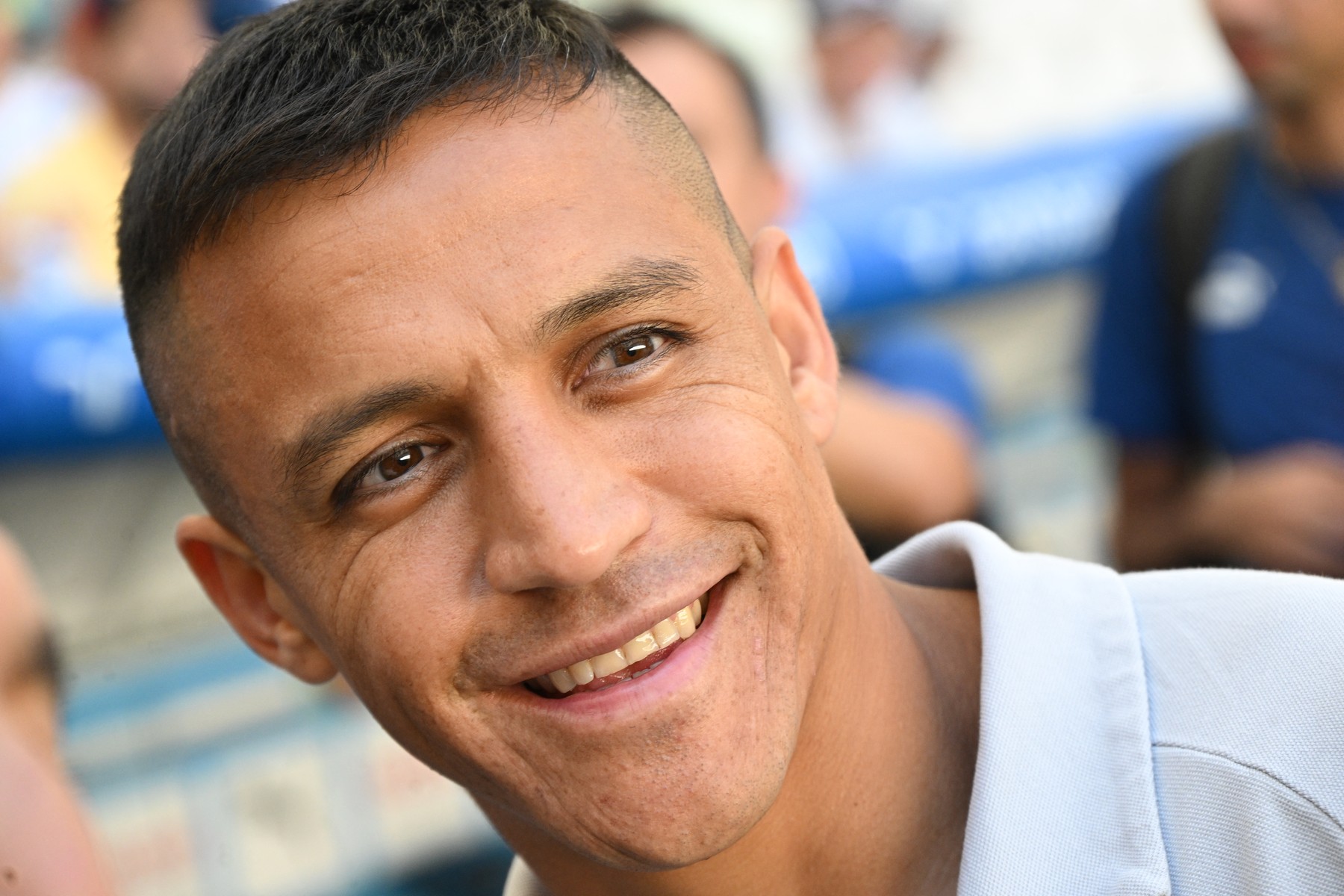Alexis Sanchez a semnat