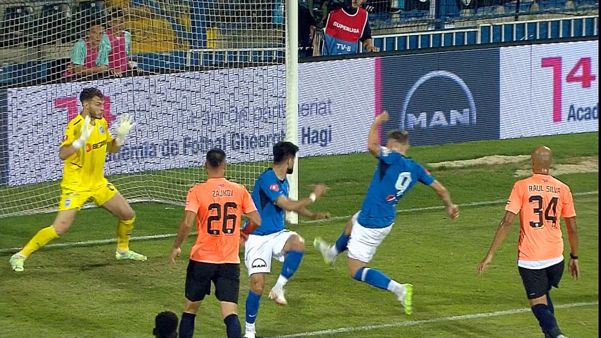 Farul - Universitatea Craiova 2-0. Louis Munteanu le aduce victoria constănțenilor, după trei eșecuri la rând