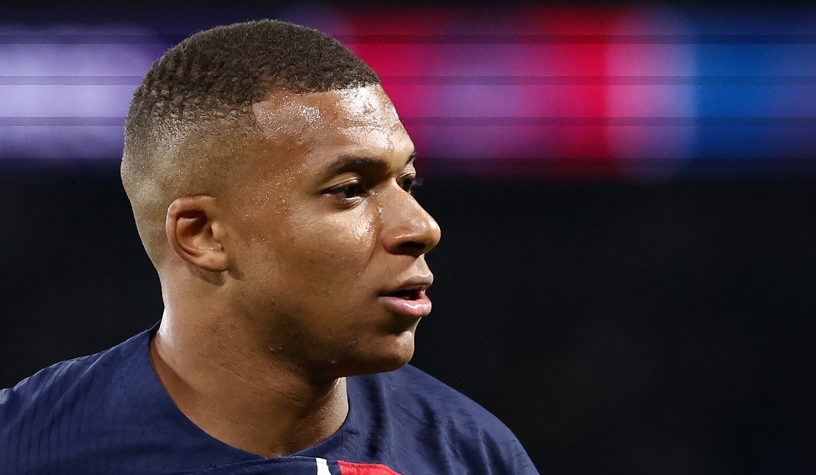 Kylian Mbappe nu s-a putut abține! Ce a postat la miezul nopții, imediat după finalul perioadei de mercato